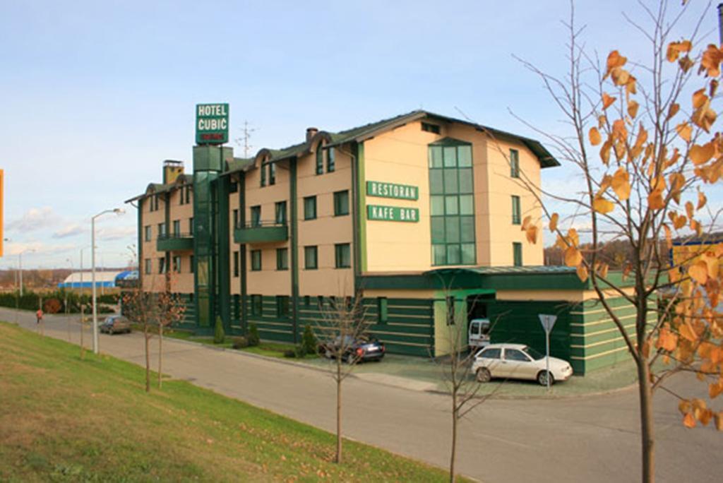 לקטסי Hotel Cubic מראה חיצוני תמונה