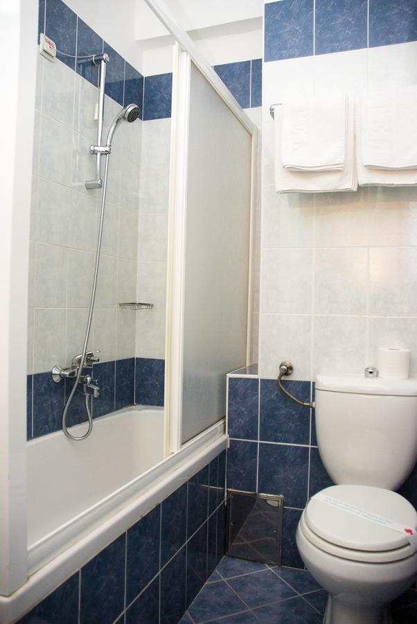 לקטסי Hotel Cubic מראה חיצוני תמונה