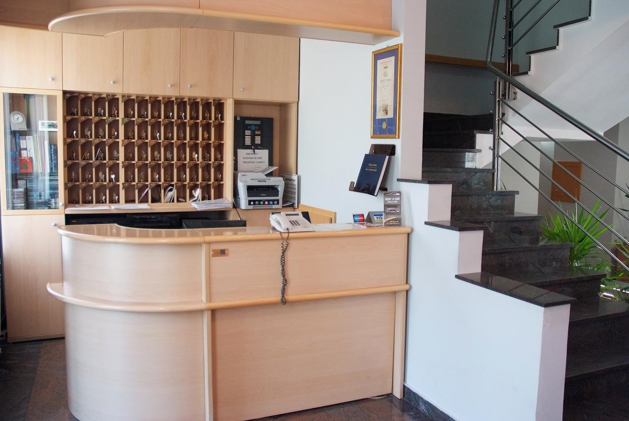 לקטסי Hotel Cubic מראה חיצוני תמונה